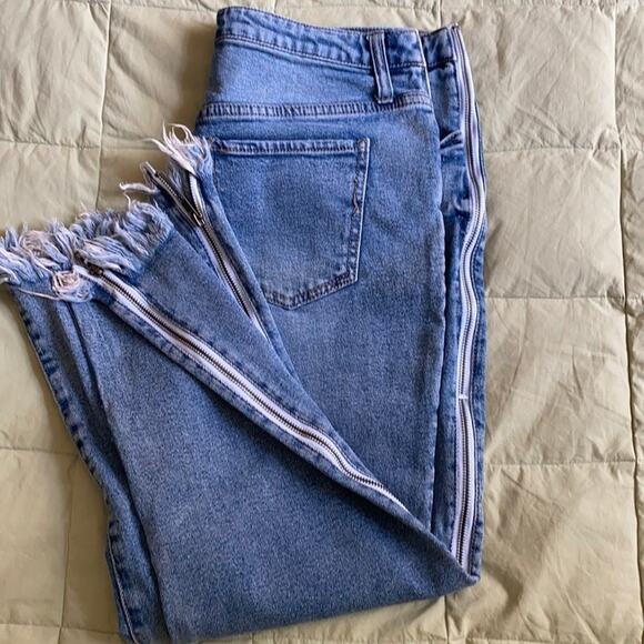 Wild Fable Jeans straight leg with zipper side size 12 - Picture 1 of 9